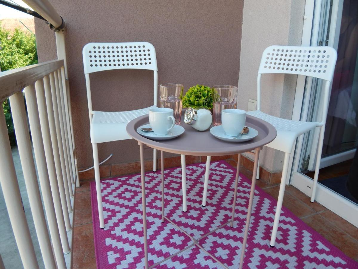 Quiet Center Apartment Sremska Mitrovica Ngoại thất bức ảnh