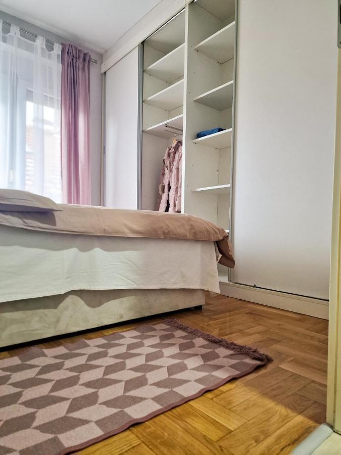 Quiet Center Apartment Sremska Mitrovica Ngoại thất bức ảnh
